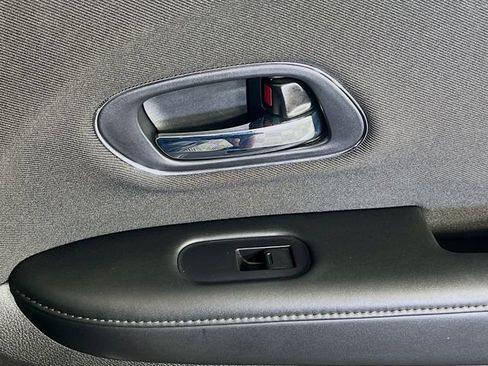 Used 2022 Honda HR-V EX image 32
