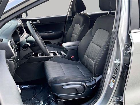 Used 2020 Kia Sportage LX AWD/4WD image 14