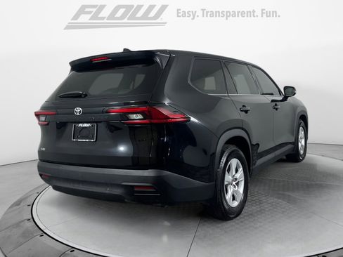 Used 2025 Toyota Grand Highlander FWD image 8