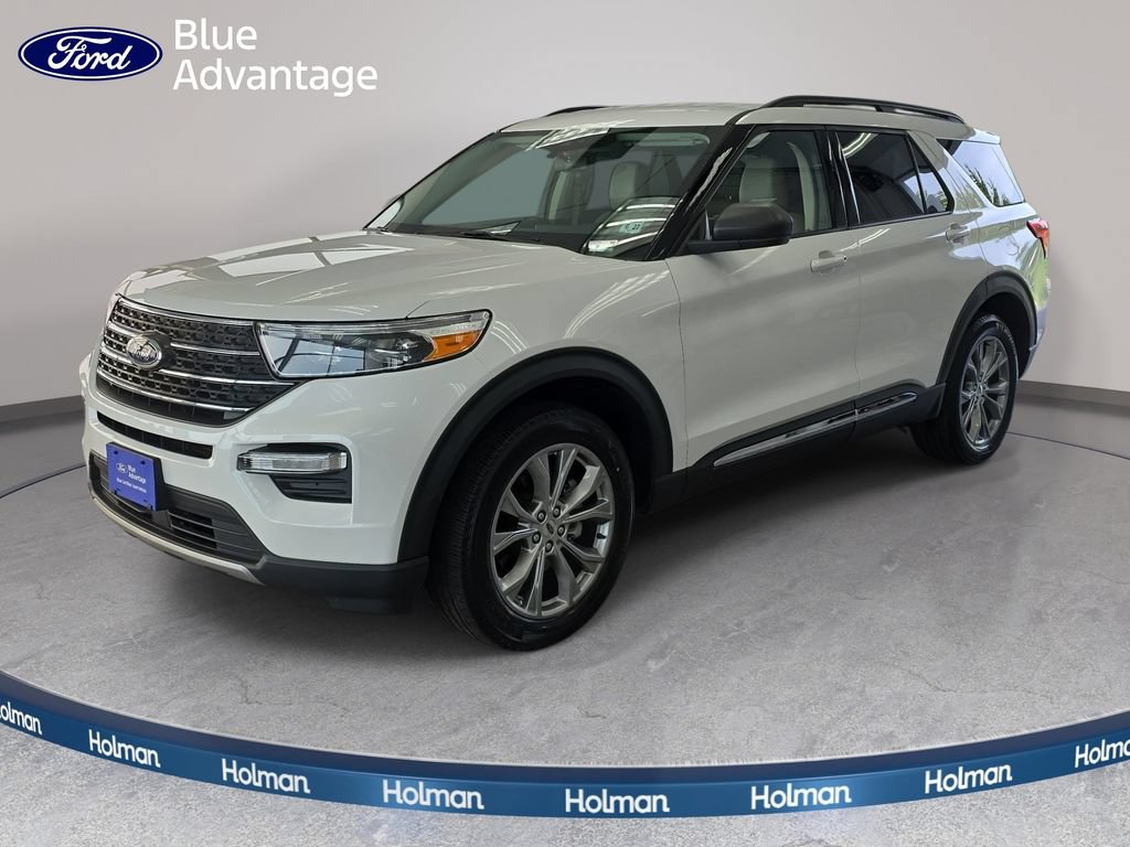 Certified 2022 Ford Explorer XLT w/ Equipment Group 202A AWD/4WD image 1