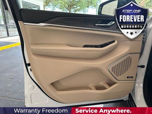 Used 2024 Jeep Grand Cherokee Limited 4xe AWD/4WD image 10