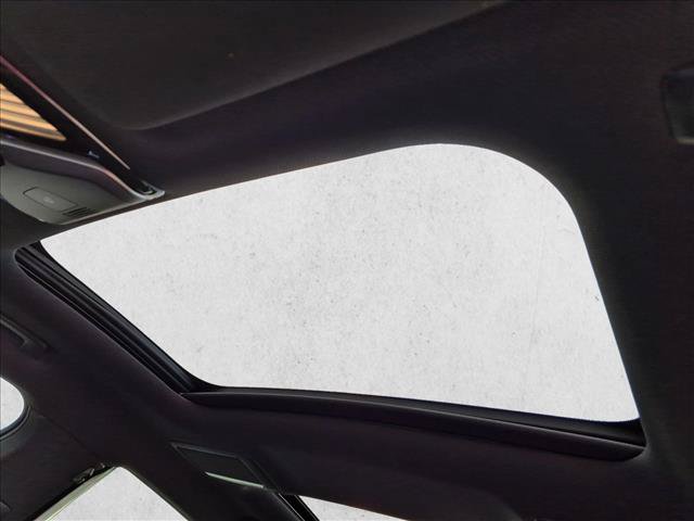 Used 2017 BMW 740i RWD image 16
