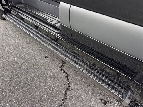 Used 2025 Mercedes-Benz Sprinter 2500 image 12