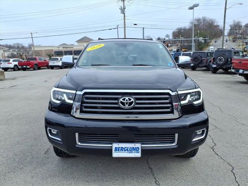 Used 2020 Toyota Sequoia Limited w/ Safety & Convenience Package image 9