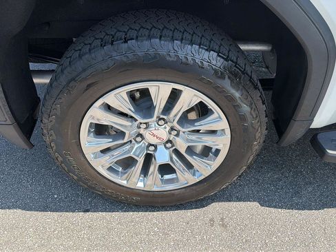 Used 2024 GMC Sierra 1500 Denali w/ Technology Package image 42