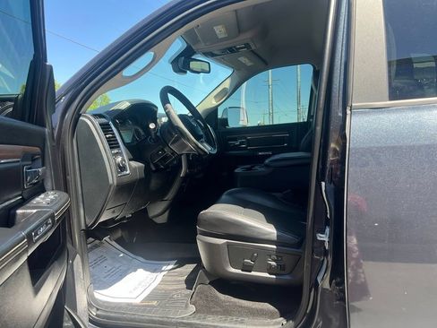 Used 2017 RAM 2500 Laramie w/ Convenience Group AWD/4WD image 14