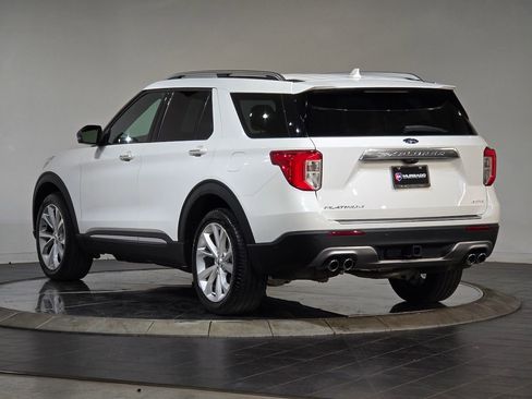 Used 2023 Ford Explorer Platinum w/ Technology Package image 8