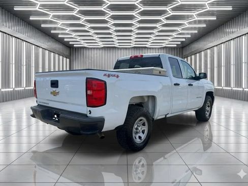Used 2017 Chevrolet Silverado 1500 W/T w/ WT Fleet Convenience Package AWD/4WD image 4