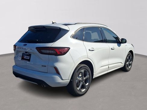 Used 2023 Ford Escape ST-Line Select AWD/4WD image 6