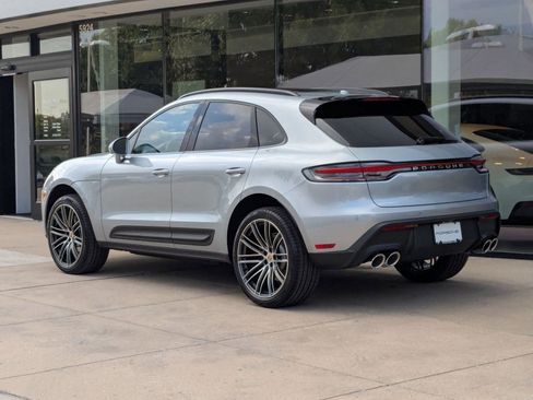 Certified 2026 Porsche Macan AWD/4WD image 3