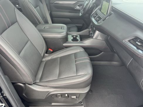 Used 2024 Chevrolet Suburban RST AWD/4WD image 16
