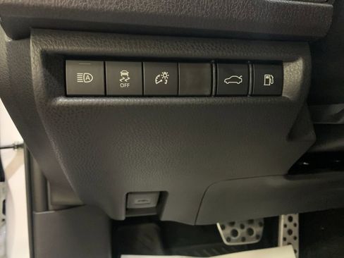 New 2026 Toyota Camry SE FWD image 30