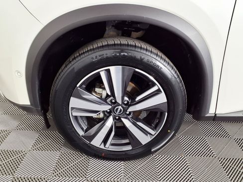 Used 2023 Nissan Rogue Platinum FWD image 7