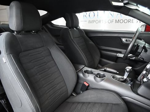 Used 2016 Ford Mustang GT RWD image 18