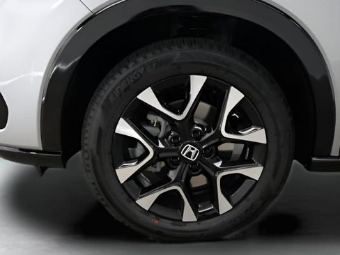 New 2027 Honda HR-V EX-L image 4