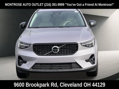 New 2026 Volvo XC40 B5 Ultra w/ Protection Package Premier AWD/4WD image 8