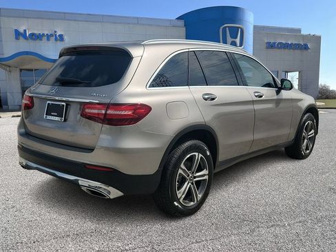 Used 2019 Mercedes-Benz GLC 300 4MATIC w/ Premium Package image 4