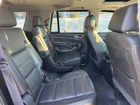 Used 2017 GMC Yukon Denali image 12