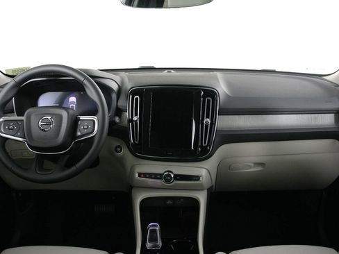 New 2026 Volvo XC40 B5 Plus w/ Protection Package Premier AWD/4WD image 5