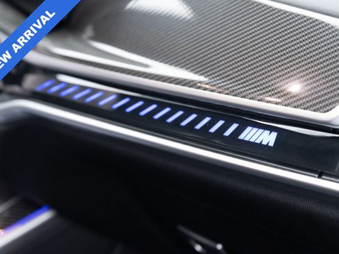 Used 2025 BMW X5 M60i w/ Climate Comfort Package image 18