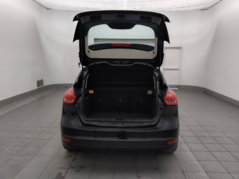 Used 2018 Ford Focus SE FWD image 29