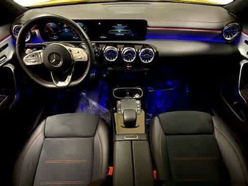 Used 2023 Mercedes-Benz CLA 250 4MATIC image 5