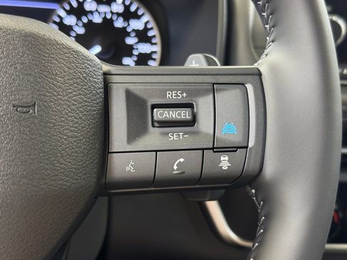Certified 2026 Nissan Rogue SV AWD/4WD image 33