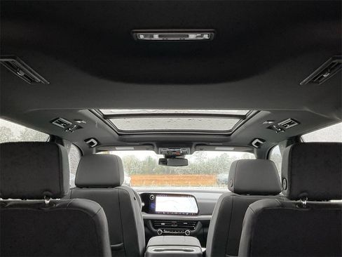 New 2026 Chevrolet Suburban Z71 w/ Comfort Package image 23