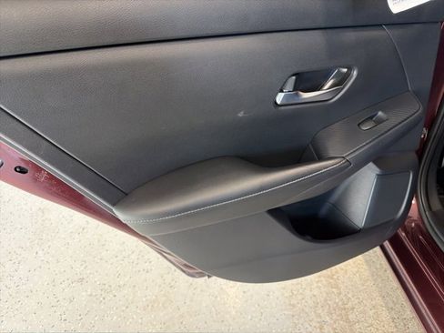 Used 2023 Nissan Sentra SV w/ Trunk Package image 34