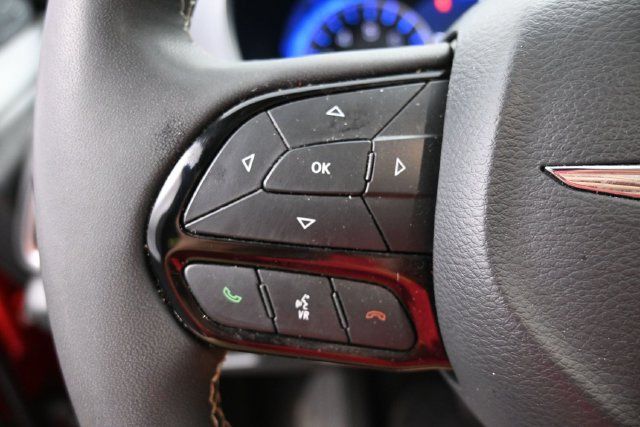Used 2025 Chrysler Pacifica Limited FWD image 28