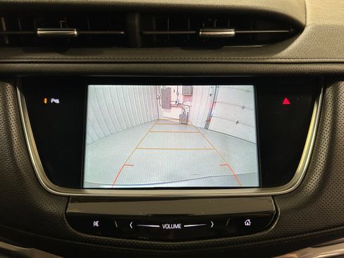 Used 2019 Cadillac XT5 Premium Luxury AWD/4WD image 9