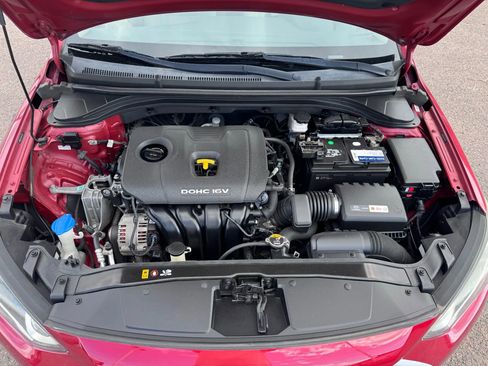 Used 2017 Hyundai Elantra Value Edition w/ Cargo Package image 41