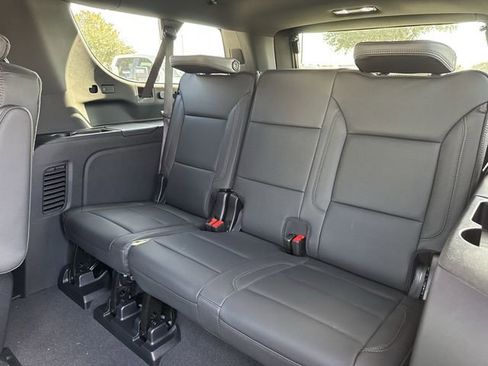 New 2026 Chevrolet Suburban High Country image 27