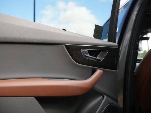 Used 2021 Audi Q7 2.0T Premium Plus image 40