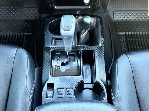 Used 2019 Toyota 4Runner TRD Off-Road Premium AWD/4WD image 20