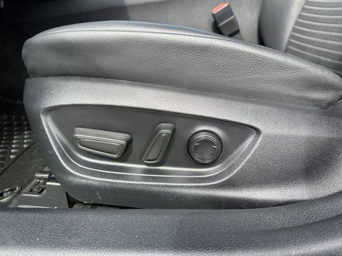 Used 2024 Toyota Camry SE FWD image 20
