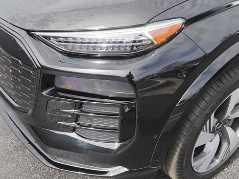 Certified 2025 Audi Q6 e-tron Premium Plus image 6