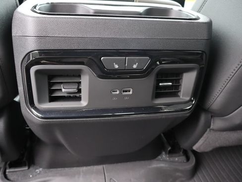 New 2026 Chevrolet Silverado 2500 ZR2 w/ ZR2 Bison Edition AWD/4WD image 9