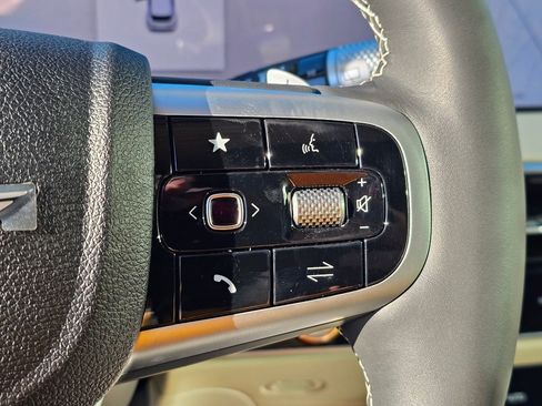 New 2026 Genesis GV70 2.5T Advanced image 35