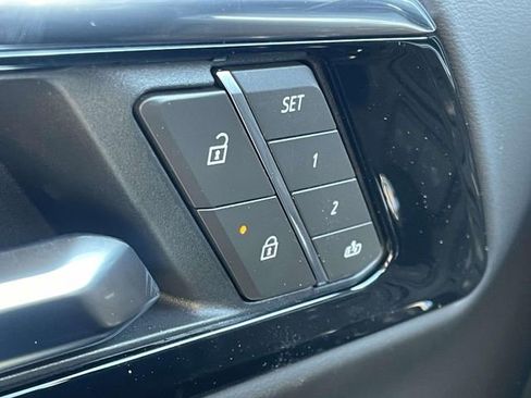 New 2026 Chevrolet Suburban Z71 w/ Comfort Package image 17