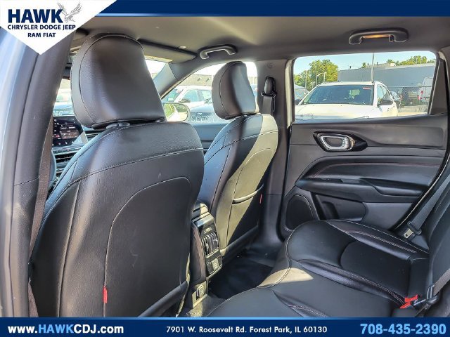Used 2025 Jeep Compass Trailhawk AWD/4WD image 11