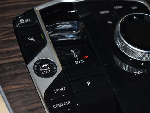 New 2026 BMW X5 xDrive40i w/ Executive Package image 15