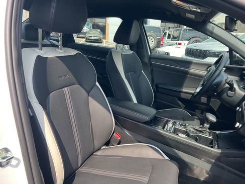 Used 2025 Kia K5 GT-Line image 28