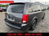 Used 2018 Dodge Grand Caravan SE image 5