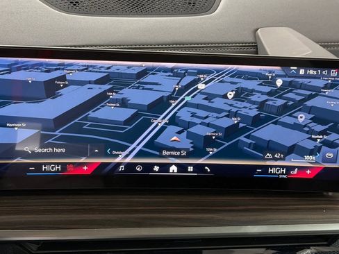 Used 2026 BMW X7 xDrive40i w/ M Sport Package image 19