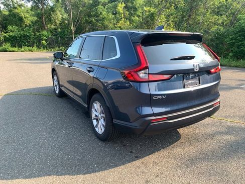 Used 2024 Honda CR-V EX image 5
