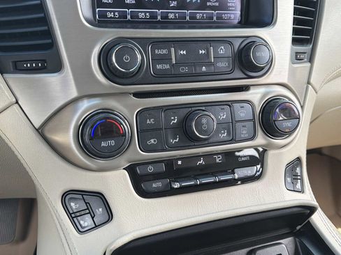 Used 2017 GMC Yukon Denali w/ Open Road Package AWD/4WD image 7