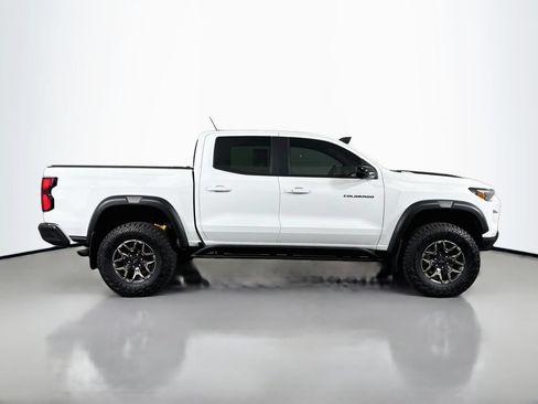 Certified 2025 Chevrolet Colorado ZR2 w/ Technology Package AWD/4WD image 8