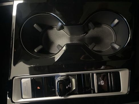 Certified 2025 Volkswagen Atlas Peak Edition SE image 24