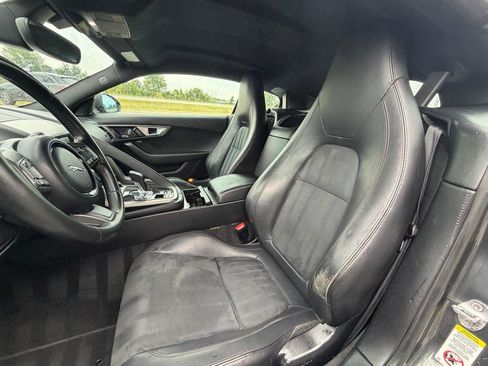Used 2017 Jaguar F-TYPE Coupe RWD image 13